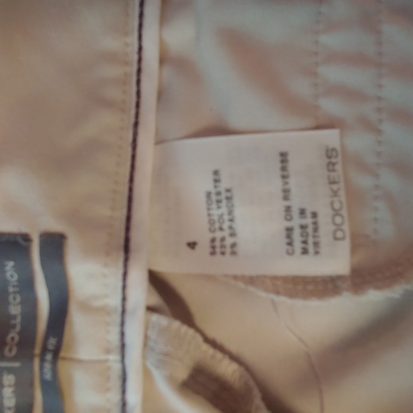 Dockers Capri's - Picture 3 of 4